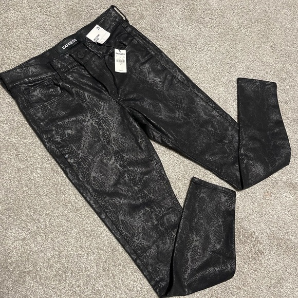 Express Mid Rise Snakeskin Print Ankle Leggings Jeans - Picture 2 of 6